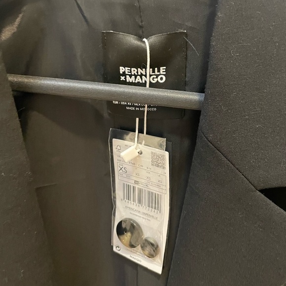 NWT Pernille x Mango black blazer - Picture 4 of 4